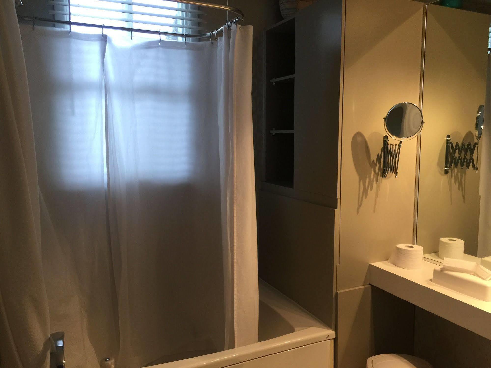 Gite Chez Baza Shawinigan Exterior foto